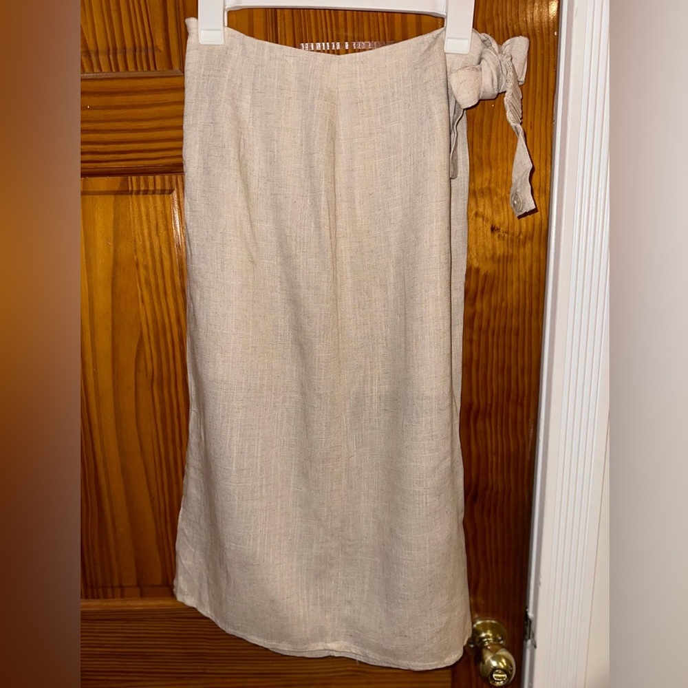 Woman’s Skirt